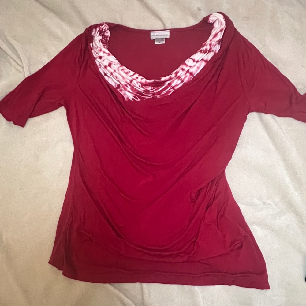 SOFT SURROUNDINGS Red Short Sleeve Size S Tie Dye Cowl‎ Neck A8 - Picture 2 of 7